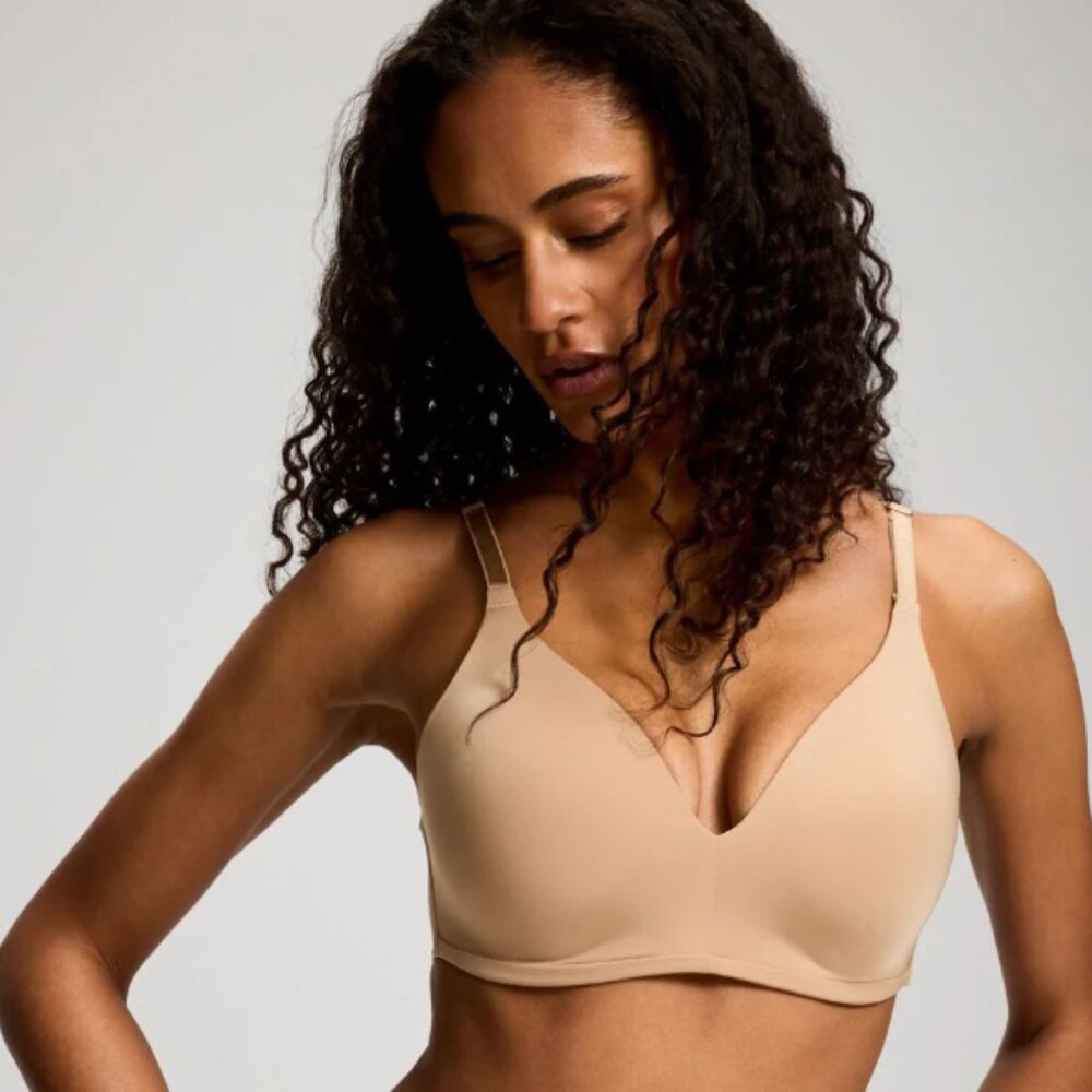 SOMA Vanishing 360 Wireless Bra Nude Bra 40DD